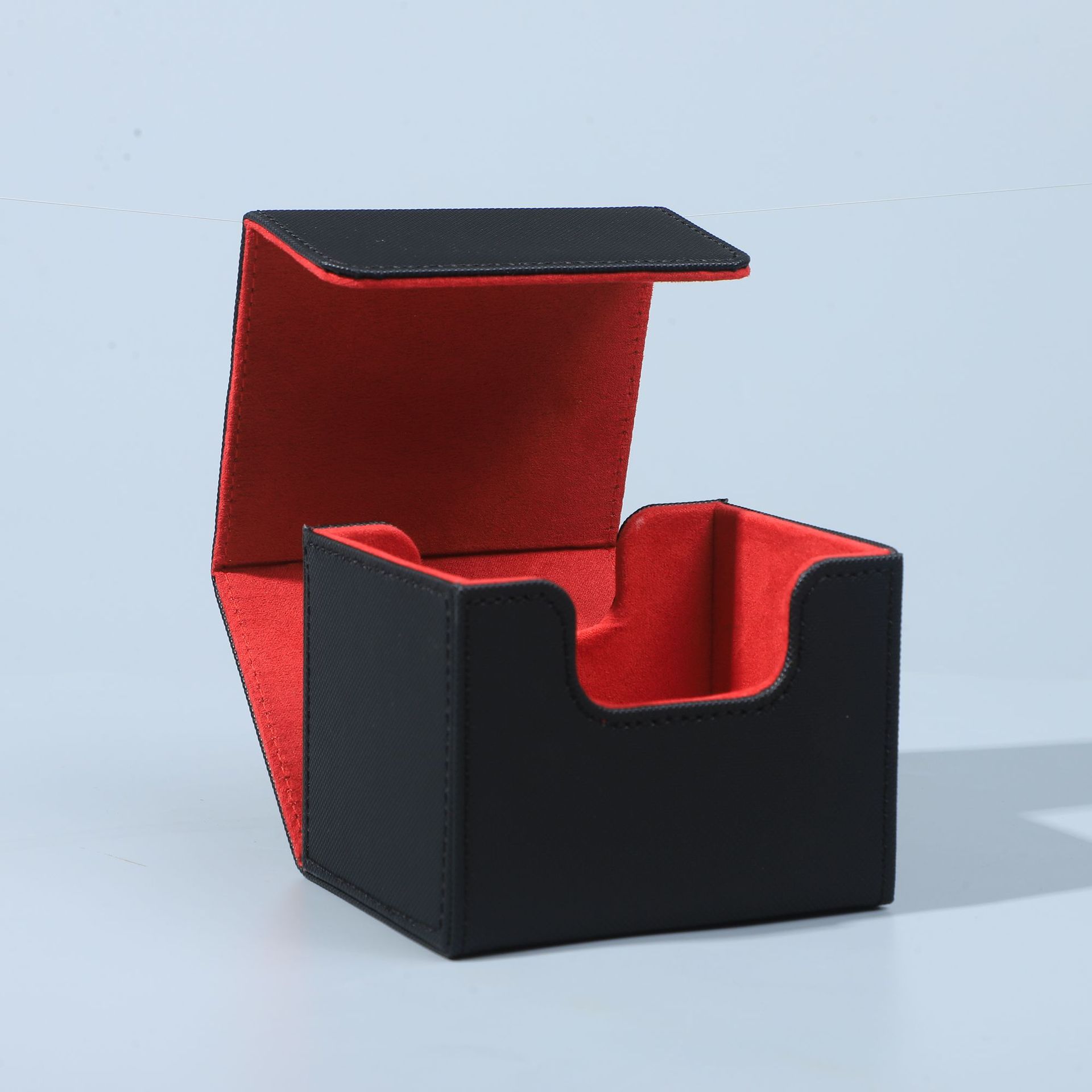 Горизонтальный ящик для хранен – обзор и цена Card Game Deck
